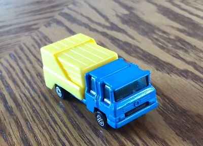 Corgi Juniors (United Kingdom) 1/72nd Refuse (Garbage/Waste/Trash) Truck - Image 1 of 4