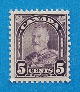 Canada stamp Scott #169 MLH well centered good original gum. Good colors, perfs.