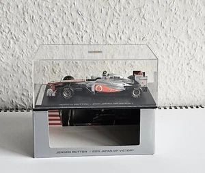 Pulsante Spark Vodafone McLaren Mercedes MP4-26 F1 Jenson 2011 1:43 GP Giappone - Foto 1 di 4