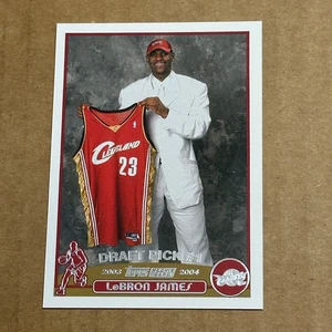 2003-04 Topps # 221 LeBron James Rookie Card Cleveland Cavaliers Draft Pick # 1 - Picture 1 of 2