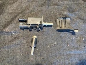10-17 Chevy Equinox LEA D.I. Ecotec 2.4L EVAP Purge Valve & brackets 12597567 - Picture 1 of 4