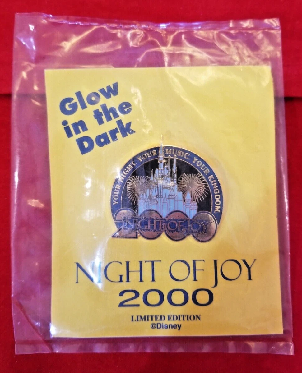 Cinderella 2000 Walt Disney World Patches & Pins (1968-Now) for