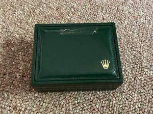Auténtica caja de reloj Rolex 12.00.71 de cuero / dañada y escamas de almohada - Imagen 1 de 9
