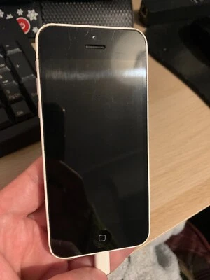 Apple iPhone 5c 8GB White (Unlocked) A1507 (GSM) Good Working Condition - Image 1 of 4