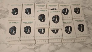 Montres intelligentes | Joblot | ×26 unités | équivalent 3,50 € par montre ! | Générique - Photo 1 sur 9