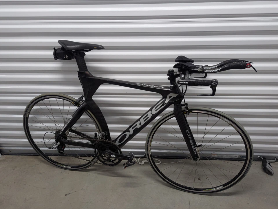 Orbea Ordu Carbon Fiber Triathlon Time Trial Bike With Zipp Vuma Quad Crank set - Image 1 of 4