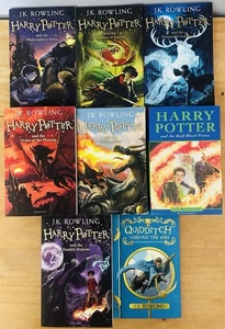 Complete set Harry Potter Books with bonus 8th book, Quidditch Through The Years - Imagen 1 de 3