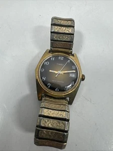 Vintage Timex Watch Golden Date Excellent Shape RARE! Works - Picture 1 of 11