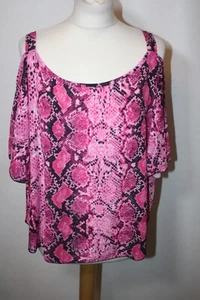 BNWT SIZE 20 QUIZ PINK & BLACK ANIMAL PRINT TOP OFF THE SHOULDER SLEEVES 5213 - Picture 1 of 4