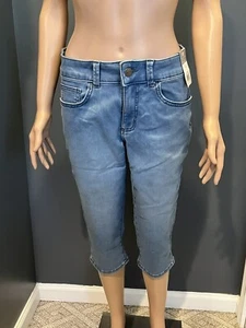 Women’s Size 8 LEE Riders Light  Wash Stretch Capris NWT - Imagen 1 de 6
