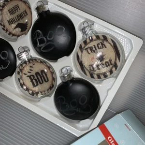 6 Pc Glass Ornaments 3 Black Chalk 3 Decoupage HALLOWEEN TREE 2013 Preowned Box - Picture 1 of 23