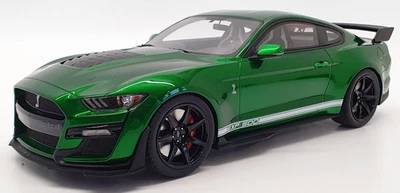 GT Spirit 1/18 Scale GT834 - 2020 Ford Shelby GT 500 - Candy Apple Green - Image 1 of 4