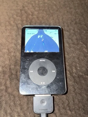 Apple iPod 5-го поколения 30GB A1136 черный - Изображение 1 из 4