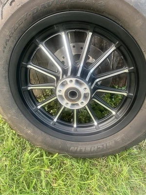 2009-2021 Harley Davidson Sportster Iron 883 XL883N roda traseira aro pneu DUNLOP - Imagem 1 de 4