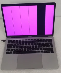 Apple Macbook Pro 13 2017 A1708 - LCD Defekt - ohne SSD - als Ersatzteil #0917 - Afbeelding 1 van 6