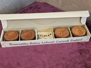Boxed Four Biscuit Moulds Rosecraddoc Pottery Liskeard Cornwall + Recipe - Picture 1 of 5