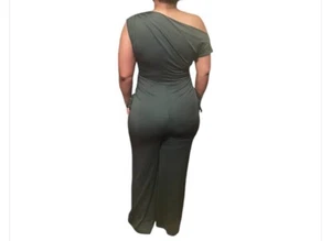 Green Off The Shoulder Jumpsuit Size Medium - Picture 1 of 3