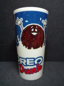 Nabisco Oreo Dunk 12 Ounce Plastic Cups vintage - Picture 1 of 7