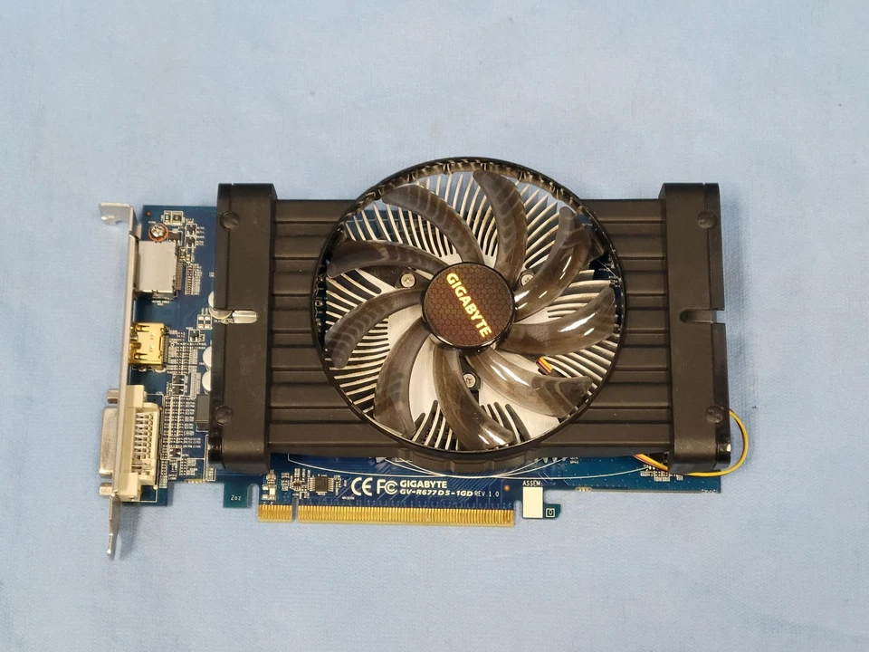Gigabyte AMD Radeon HD 6770 1GB DDR5 128-Bit Desktop Graphics Card GV-R677D5-1GD - Image 1 of 4