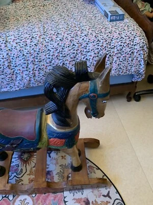 cheval à bascule ancien  - Photo 1/4