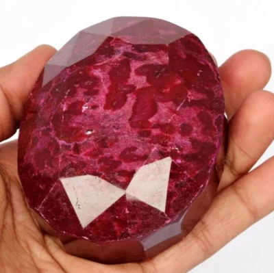 1500 CT Natural Huge Red Ruby Oval Faceted Cut Loose Gemstone IGL CERTIFIED AKN - Image 1 of 4