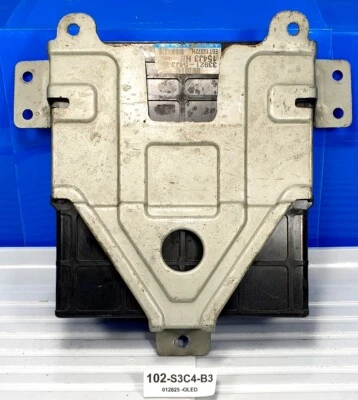 Suzuki Vitara XL-7 2005 2,5 L AT unidad de control del motor ECU 3392154J30 OEM 102s3c4b3 Foto 1 de 4