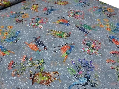 Stoff Spitze Spitzenstoff mit Vogeldesign Druck grau multicolor Kleiderstoff - Bild 1 von 4