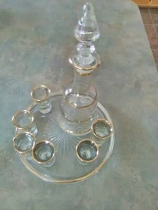 Vintage Mid Century Schnaps Karaffe Set Gold Streifen 6 Schnapsgläser Tablett Teller - Bild 1 von 8
