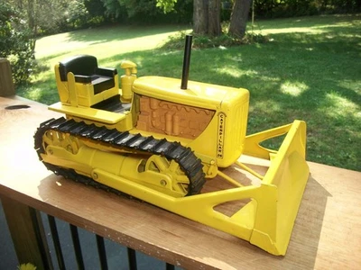 Doepke Model Toys Caterpillar D6 Bulldozer - Image 1 of 4