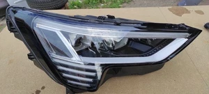 LED Matrix Scheinwerfer rechts A 8 E Tron 4KE941040D/ - Bild 1 von 9