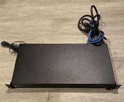 MIDDLE ATLANTIC CONTROLLED POWER SWITCH RACK LINK RLNK-SW715R-NS - Image 1 of 4