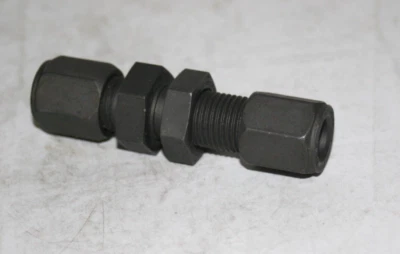 3/8 OD Tube Steel Bulkhead Union Fitting Parker Ferulok 6 WBU-S - Image 1 of 3