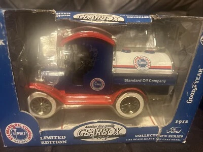 New Gearbox 1912 Ford Tanker Coin Bank Standard Oil Limited Edition 1/24 Scale - Image 1 of 4