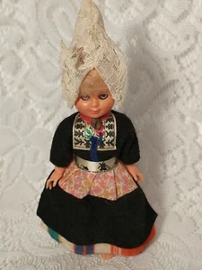 Muñeca holandesa vintage Fashion World Toy tblbd1 - Imagen 1 de 12