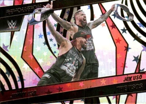 2022 Panini Revolution WWE - Astro Parallel #150 The Usos - Picture 1 of 2