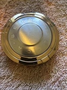 NEW BECCA Light Chaser Highlighter Pearl Flashes Gold  - Picture 1 of 3