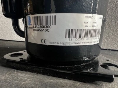 Compresor rotativo Tecumseh RGA5510C 1 HP 100V R407 Foto 1 de 4