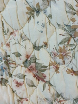 Edredón de cama doble floral JCP de colección, falda de cama, 3 fundas falsas, 1 funda de almohada Foto 1 de 4