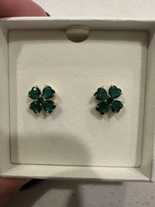 Swarovski Idyllia Stud Earrings Clover, Green, Gold-Tone Plated 5666236 - Picture 1 of 5