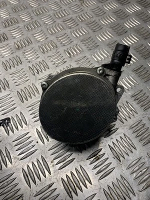 Bomba de vacío Volkswagen Touareg I 2005 diésel 128 kW 057145100AE DRA28600 Foto 1 de 3