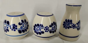 Vintage 3pc Set White/Blue Glaze Ceramic Pottery Salt & Pepper Shakers - Picture 1 of 6