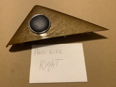 Panel de altavoz de puerta trasera derecha Infiniti QX56 QX80 2011-2017 cubierta moldeada de esquina Foto 1 de 4