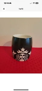 Taza Starbucks 2011 negra grabada sirena logotipo 16 onzas envío gratuito - Imagen 1 de 9