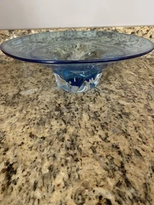 "Plato de vidrio azul hecho a mano, raro, por Josef Hospodka, firmado y numerado 11"" de ancho" - Imagen 1 de 14
