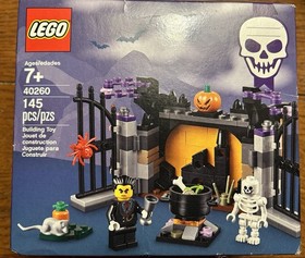 LEGO Halloween Haunt Set 40260 Limited Retired NEW and Sealed NIB Seasonal