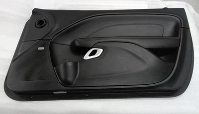 Dodge Challenger Hellcat 2015-2023 panel interior de la puerta del pasajero derecho negro Foto 1 de 4