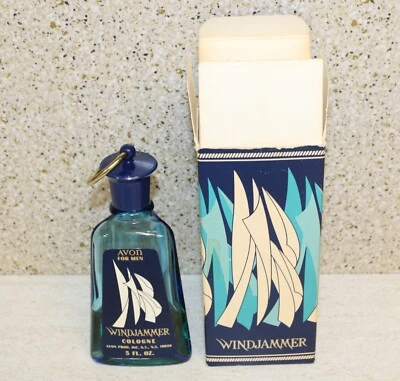 (JW) Colonia para hombre de colección Avon® WINDJAMMER™: vidrio azul en caja - 1/3 completo Foto 1 de 4