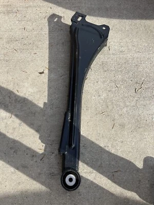 RAM 2500 3500 FRONT LOWER CONTROL ARM MOPAR 4877282Af - Image 1 of 4