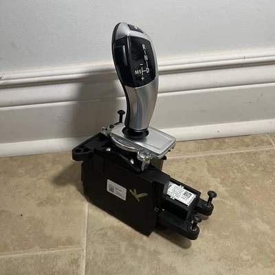 07-13 BMW X5 E70 X6 E71 AUTOMATIC GEAR SHIFTER SELECTOR LEVER GWS 9162975 - Image 1 of 4