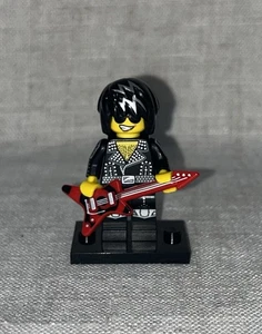 LEGO CMF MINIFIGURE - (71007) - SERIE 12 - COMPLETO OTTIME CONDIZIONI - ROCK STAR - Foto 1 di 3